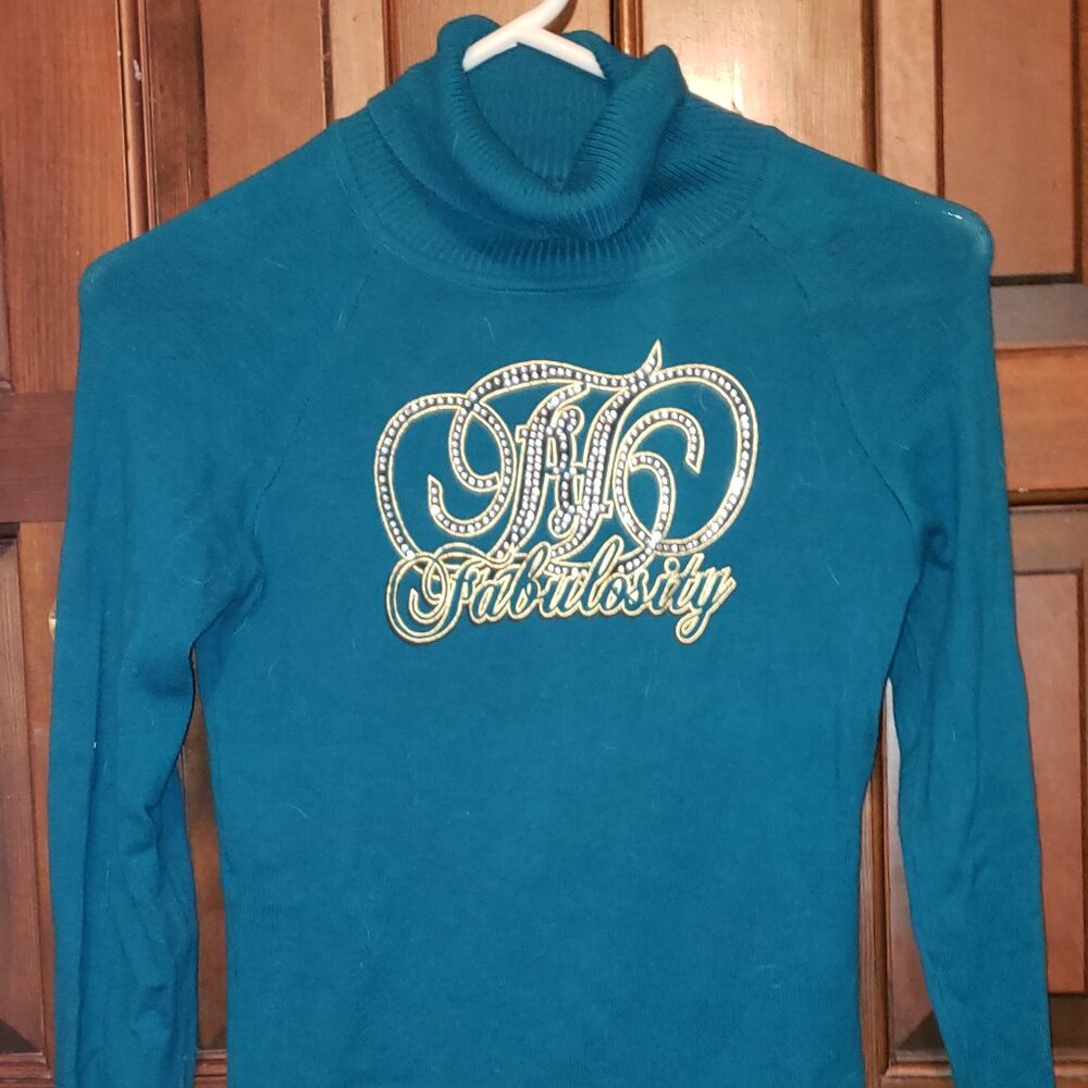 Fabulosity by Kimora Lee ladies' pullover long sleeved sweater sizeM; used; aqua